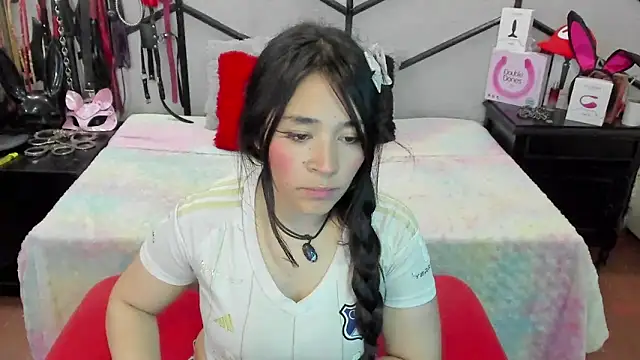 AlanaLuck online show from February 9, 7:27 pm