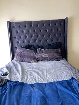 DarkBerry87 online show from April 10, 11:27 am