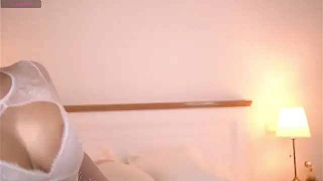 AdelineKing online show from September 25, 2:10 am