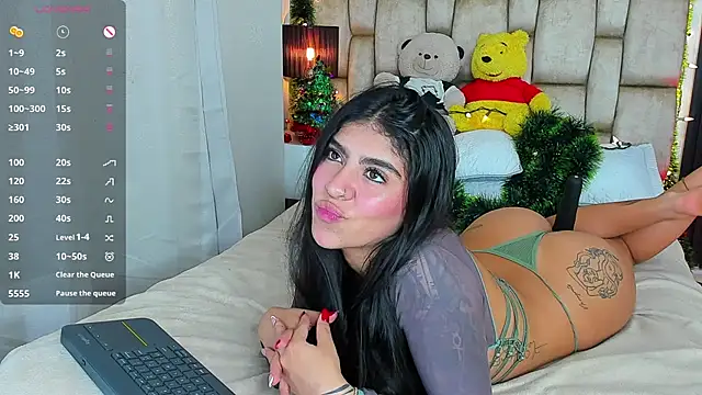 little sophie18 online show from December 3, 8:44 pm