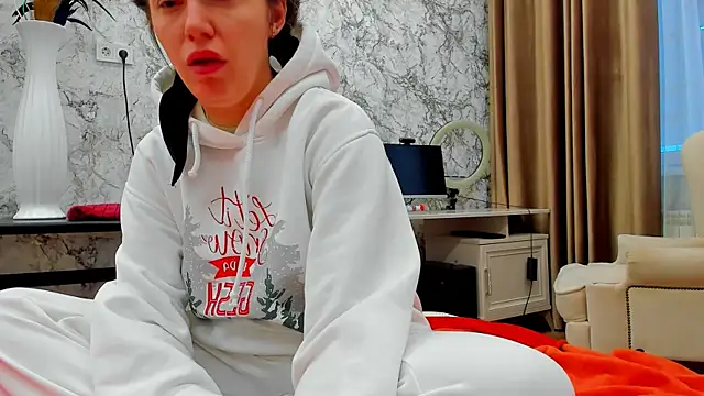 foxy blond online show from February 24, 12:54 am