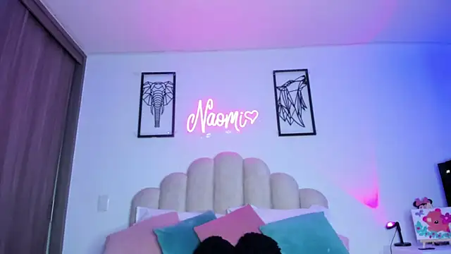 NaomiAsha online show from March 4, 8:04 pm