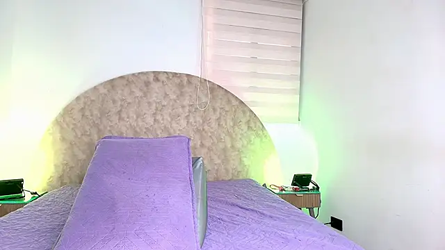 anisha x online show from February 5, 7:28 pm