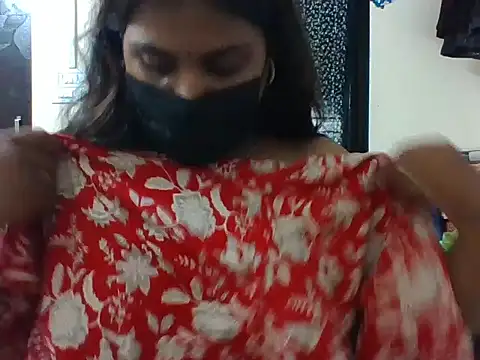 Hotmilfxox online show from May 17, 10:36 am
