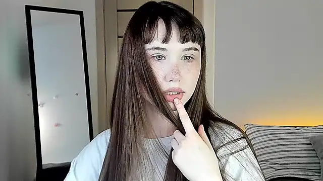 Stella Sunny online show from February 27, 2:50 pm