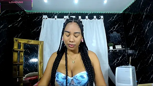 Hillary queen online show from November 26, 12:17 pm