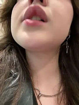 Peachy Dream online show from September 13, 6:05 pm