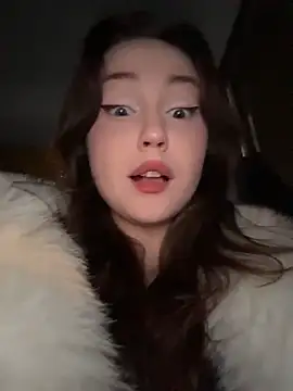 Peachy Dream online show from November 24, 6:32 pm