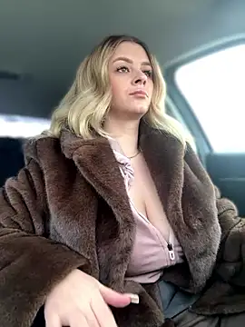 Love Bri online show from January 9, 10:41 am