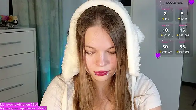 ValBae online show from September 13, 7:11 pm