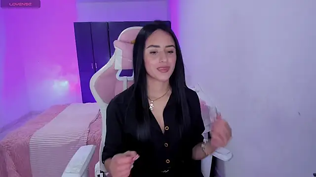 Tinylottie online show from April 21, 5:31 pm