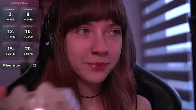 juliapie online show from December 5, 8:48 am