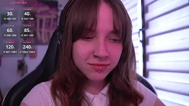 juliapie online show from April 21, 10:11 am