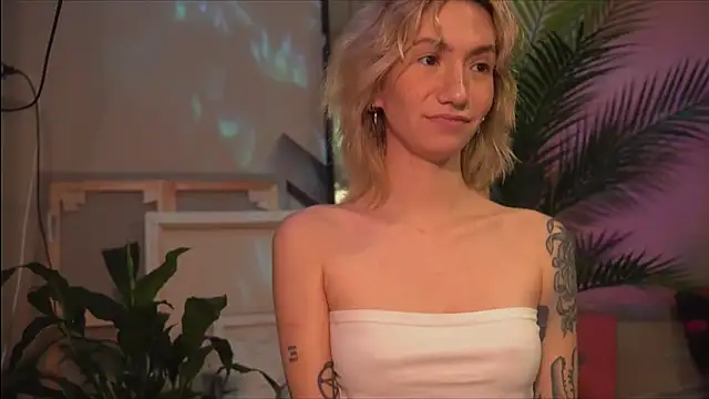 Arianna Richi online show from October 2, 5:45 am