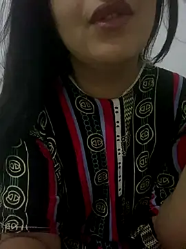 yassminsexy22 online show from September 12, 5:31 pm