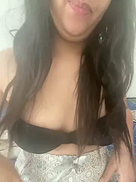 yassminsexy22 online show from October 11, 1:25 pm