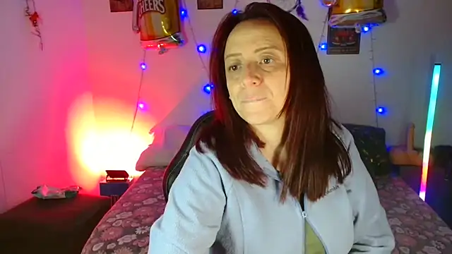 catalinamommyx online show from October 20, 5:21 am