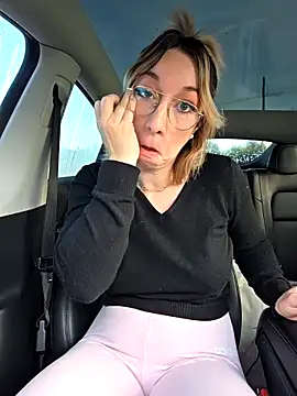 Giuliana baby online show from November 16, 9:10 am