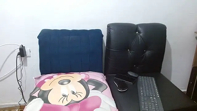 charlotte slut online show from November 29, 6:28 am