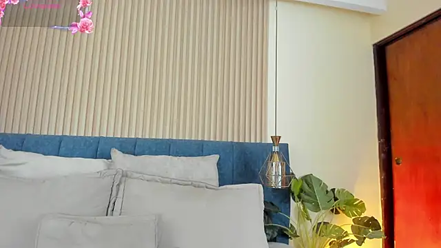 kathecute   online show from April 19, 1:49 am