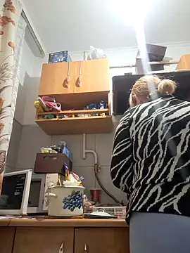 Malichkaanna30 online show from September 27, 4:25 pm