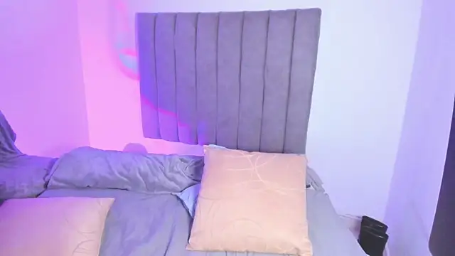 sarah  bigboobs online show from December 18, 12:21 pm