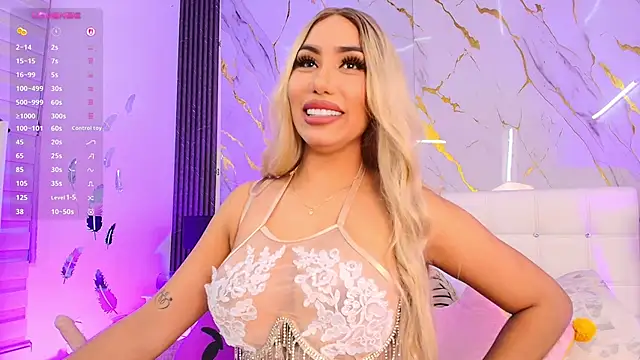 EmilyLeah  online show from April 8, 3:14 pm