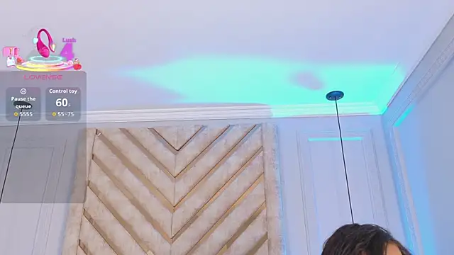 Lola King online show from September 15, 4:43 am