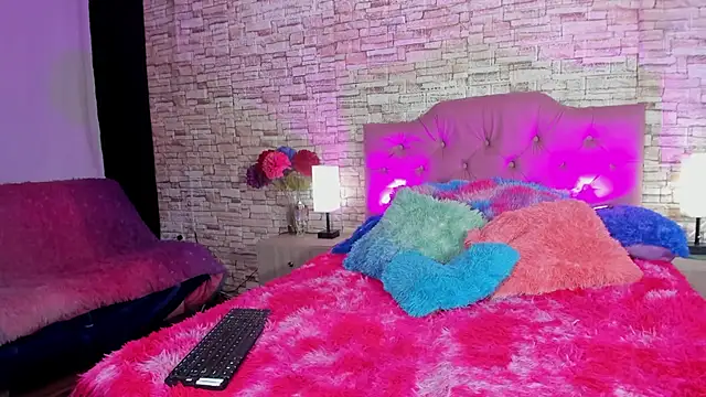 kitty queen10 online show from October 2, 4:06 am