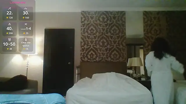 mamakarma1403 online show from January 18, 8:05 pm