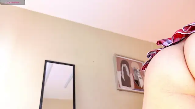 april rousse online show from September 21, 1:32 pm