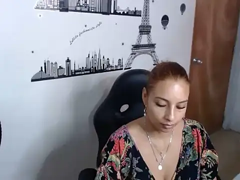 mykaelahoney online show from July 14, 12:43 pm