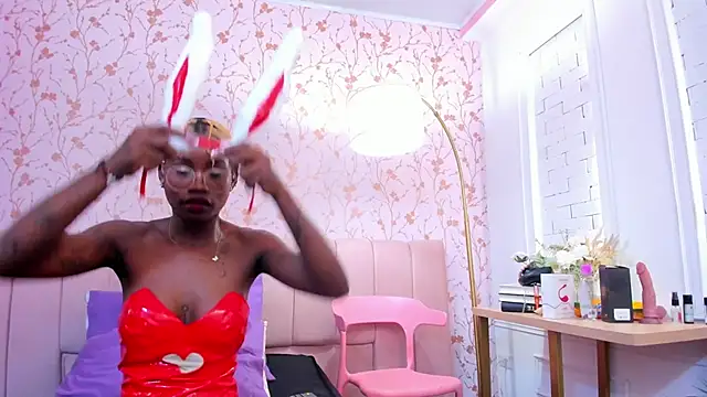 amber-hill online show from October 18, 7:26 pm