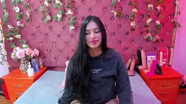 Mariana Prin online show from October 23, 3:56 am