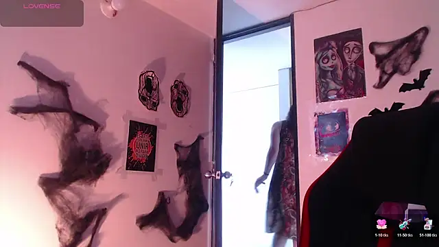 hitomi arata online show from November 10, 8:48 pm