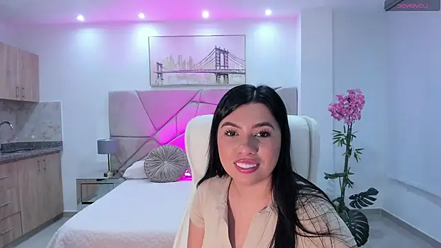 naomii campbell  online show from October 14, 6:21 pm