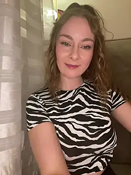 Joanachupa online show from February 8, 9:29 pm