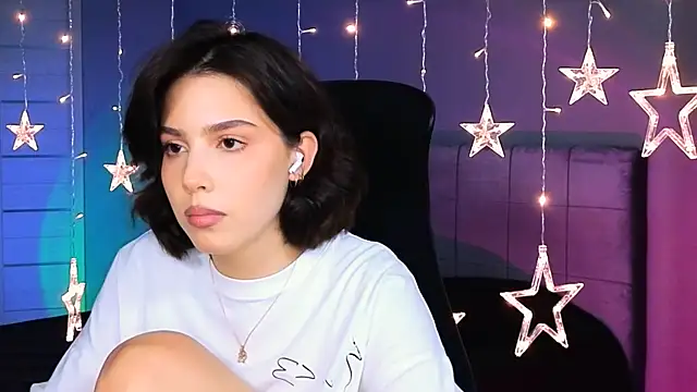 Stacy Gonzales  online show from September 30, 11:49 am