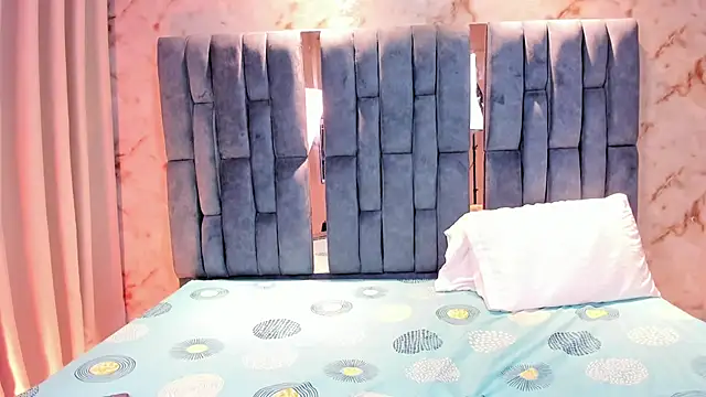 RoseTaylor   online show from March 1, 5:18 am