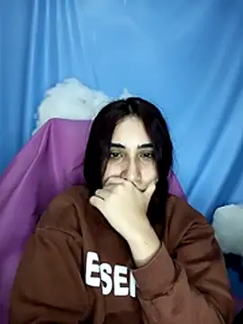 ifeelverywet andhot online show from December 18, 10:36 pm