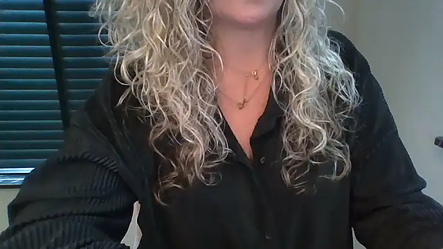 JenniLowen online show from September 18, 12:26 pm