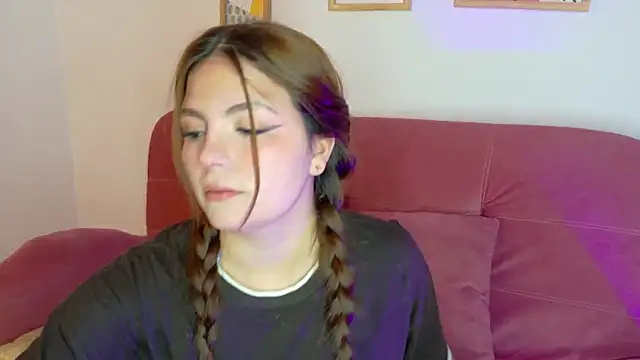 Juanita owens online show from April 11, 11:47 am