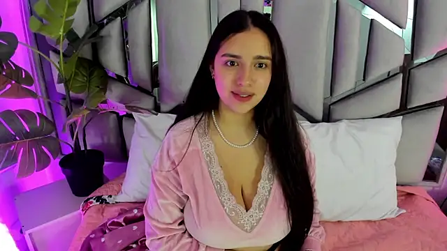 paulette dupont online show from September 19, 12:31 am