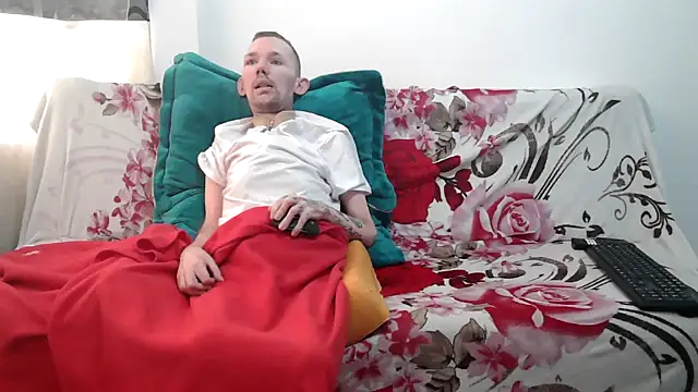 Sophia and Thomas online show from April 23, 3:25 pm