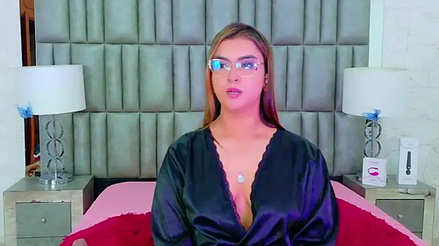 ZoehRoux online show from September 27, 5:58 am