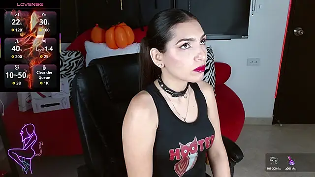 Carolaine69  online show from October 2, 1:49 pm