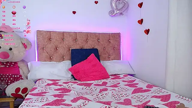 Daiyan Collins online show from November 15, 3:18 am