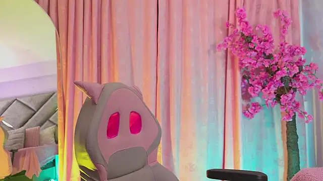 Elith noa online show from April 7, 12:34 am