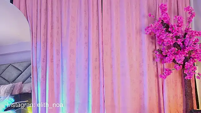 Elith noa online show from April 16, 3:29 am