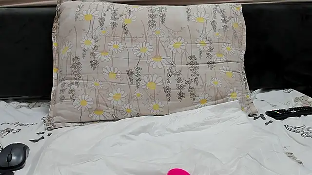 wowsquirtx online show from March 6, 7:36 am